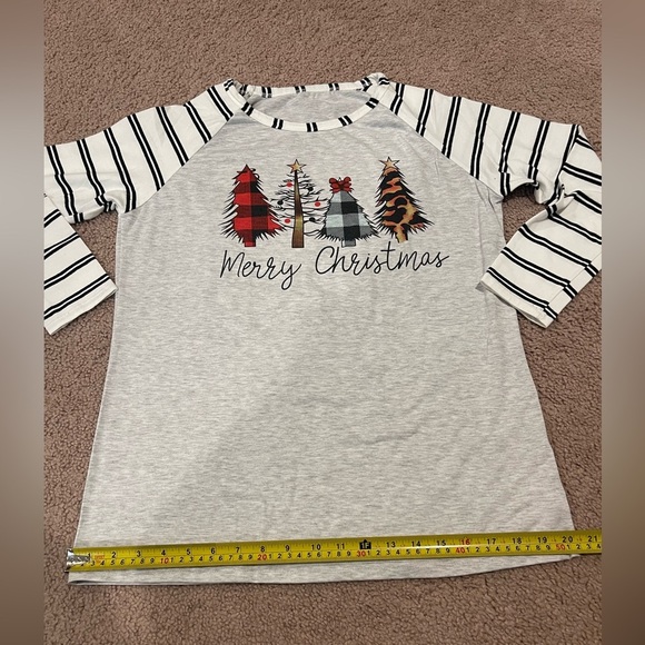 No Brand Gray Long Sleeve Merry Christmas Top - Picture 3 of 8